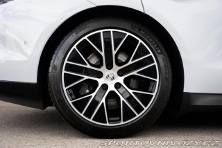 Porsche Taycan  2026