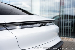 Porsche Taycan  2026