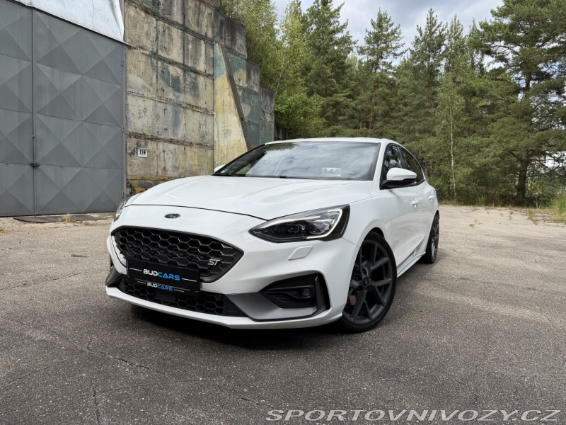 Ford Focus ST 2.3 EcoBoost