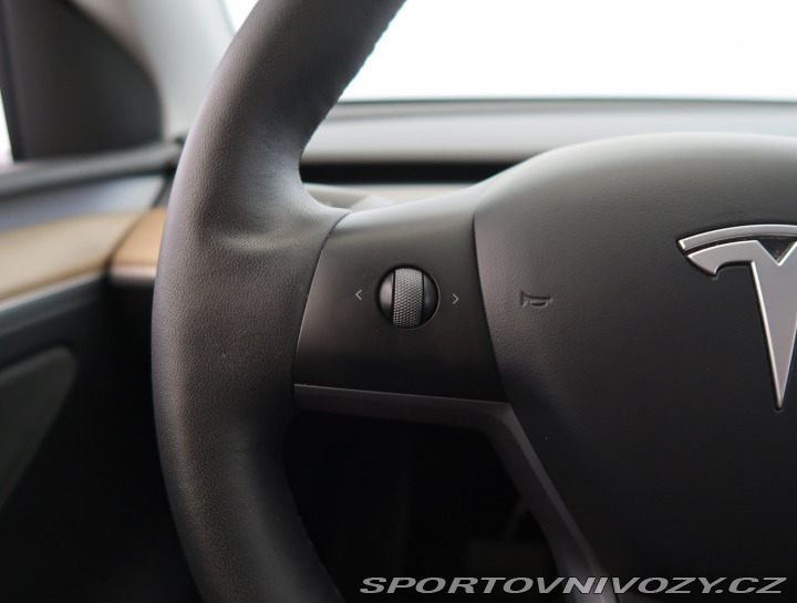 Tesla Model Y Long Range AWD 79kWh 2023