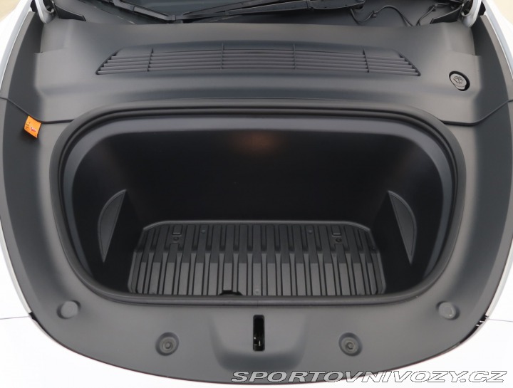 Tesla Model Y Long Range AWD 79kWh 2023