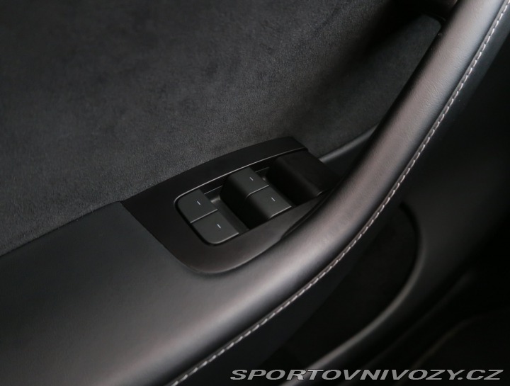 Tesla Model Y Long Range AWD 79kWh 2023