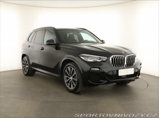 BMW X5 xDrive45e iPerf.