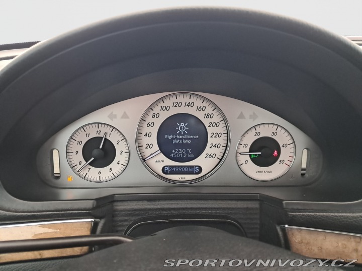 Mercedes-Benz E Avantgarde E 320 CDI 4MAT 2006