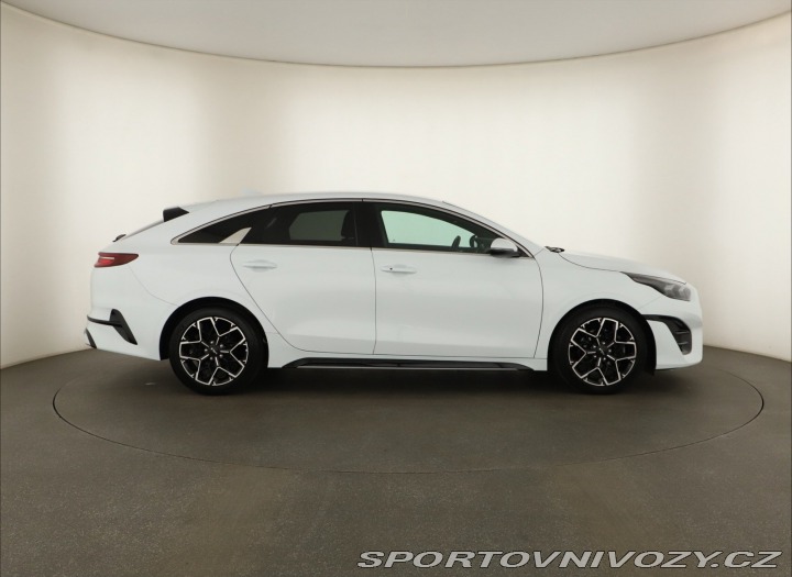 Kia ProCeed GT-Line 1.5 T-GDI 2023