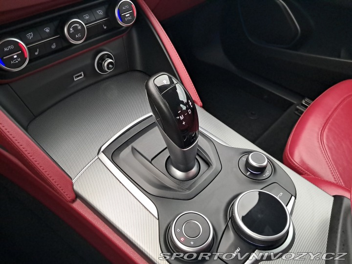 Alfa Romeo Stelvio 2.0 Turbo Q4 2019