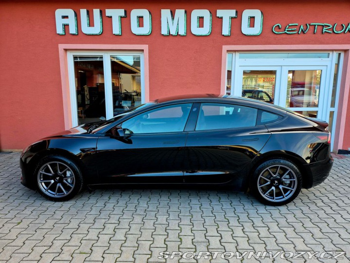 Tesla Model 3 Long Range Dual Motor - 3 2023
