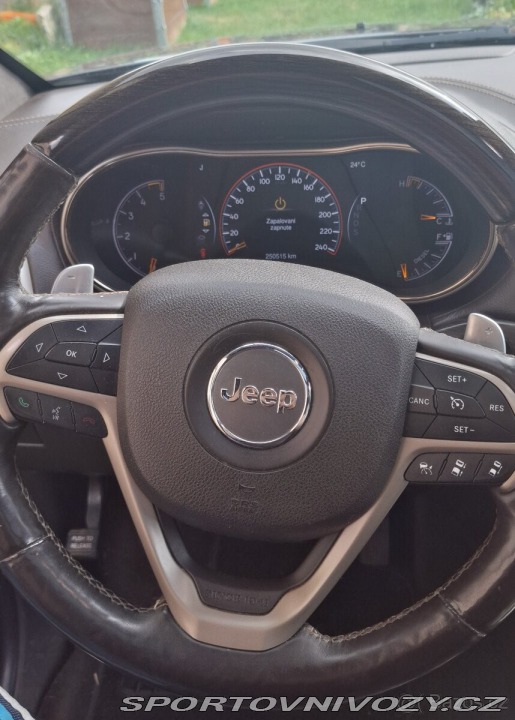 Ostatní značky Ostatní modely Jeep Grand Cherokee 3,0   crd v6 summit 4x4 2 2014
