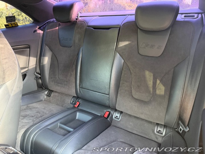 Audi A5 3,0 1800