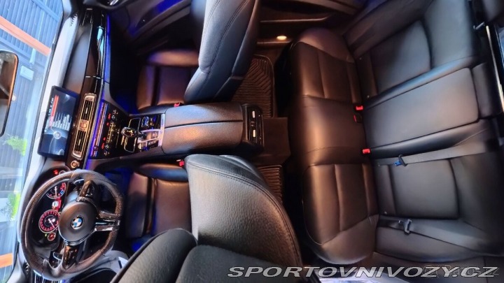 BMW 7 4,4   V8 TwinPower Turbo 2013