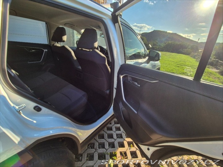 Toyota Ostatní modely RAV4 2,5   Hybrid AWD-i, 2021 2021