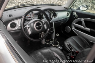 Mini One 2003 66kW MT/5 / AJ NA S 2003