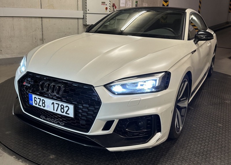 Audi RS5