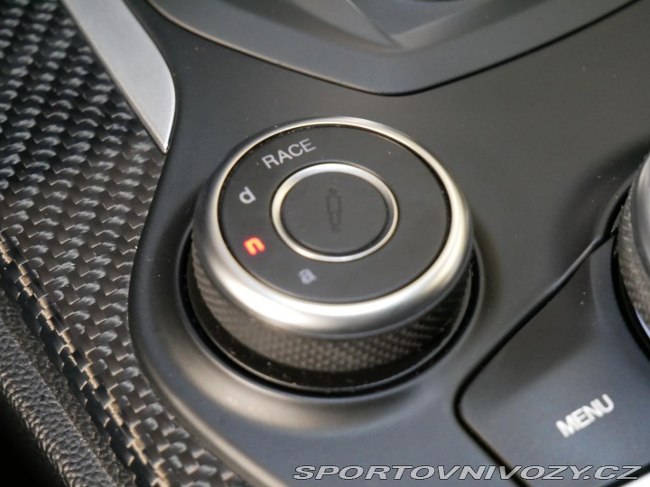 Alfa Romeo Stelvio Quadrifoglio 2019