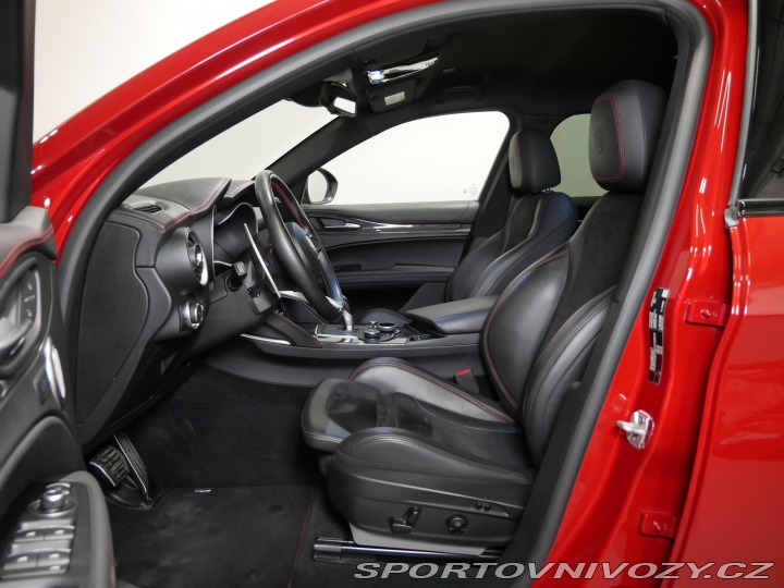 Alfa Romeo Stelvio Quadrifoglio 2019