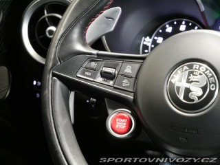 Alfa Romeo Stelvio Quadrifoglio 2019