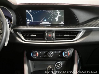 Alfa Romeo Stelvio Quadrifoglio 2019