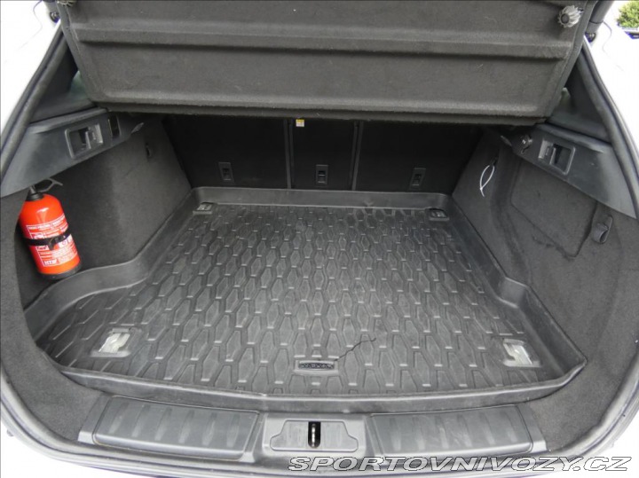 Jaguar F-Pace 3,0 D 300 PS,R-Sport,ČR,D 2016