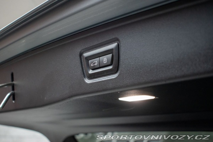 BMW 5 540d REZERVACE 2025