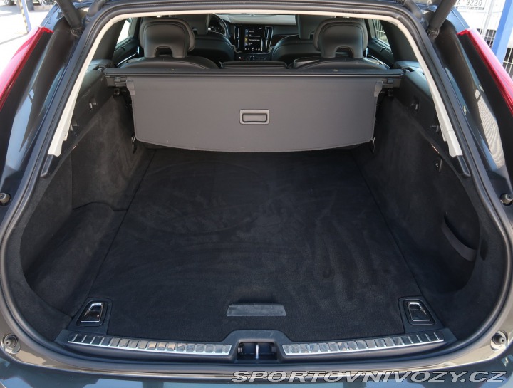 Volvo V90 D5 AWD 2019