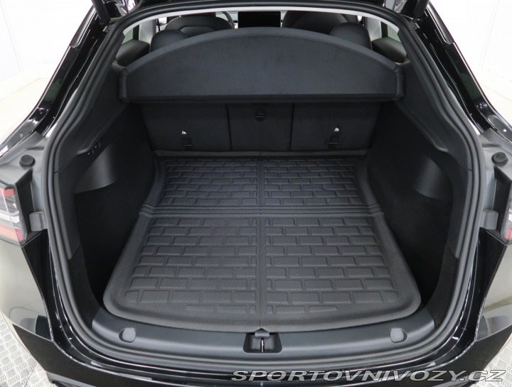 Tesla Model Y RWD LFP 60kWh 2023