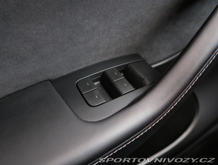 Tesla Model Y Standard LFP 64kWh 2023