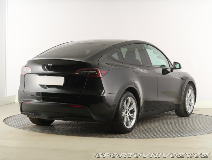 Tesla Model Y Standard LFP 64kWh 2023