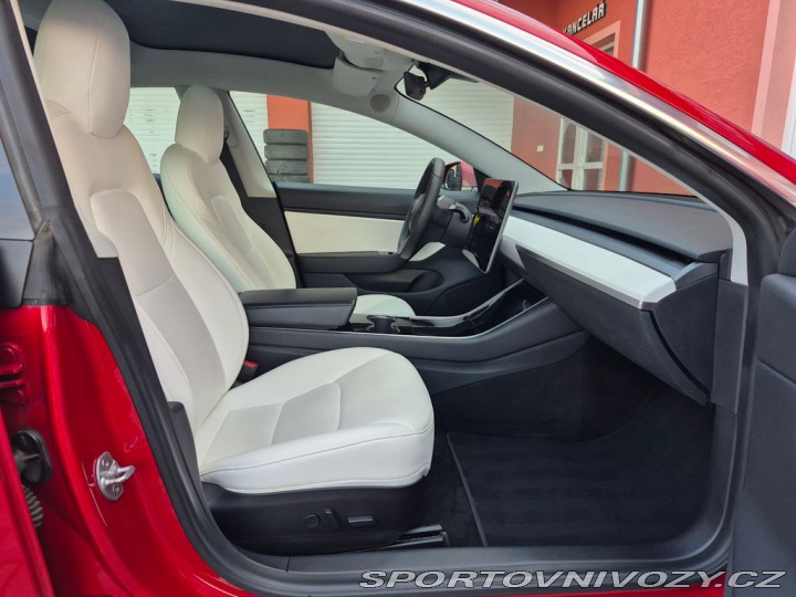 Tesla Model 3 STANDARD RANGE PLUS 239kw 2020