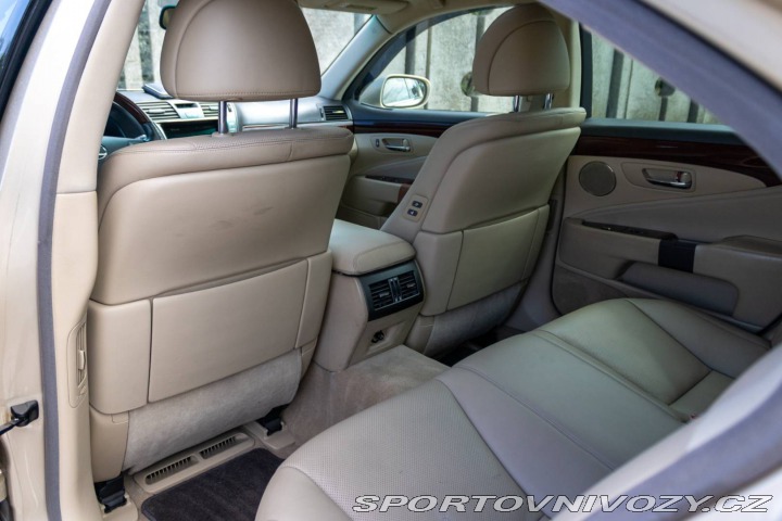 Lexus Ostatní modely LS 460 V8 283kW / Aj na spl 2007