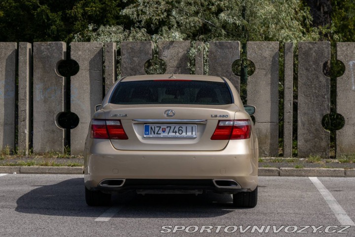 Lexus Ostatní modely LS 460 V8 283kW / Aj na spl 2007
