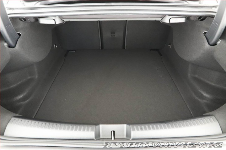 Mercedes-Benz CLA 180 d, AMG Line 2025