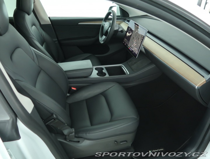 Tesla Model Y Long Range AWD 75kWh 2021