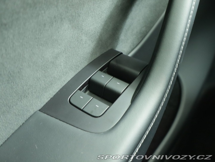 Tesla Model Y Long Range AWD 79kWh 2023