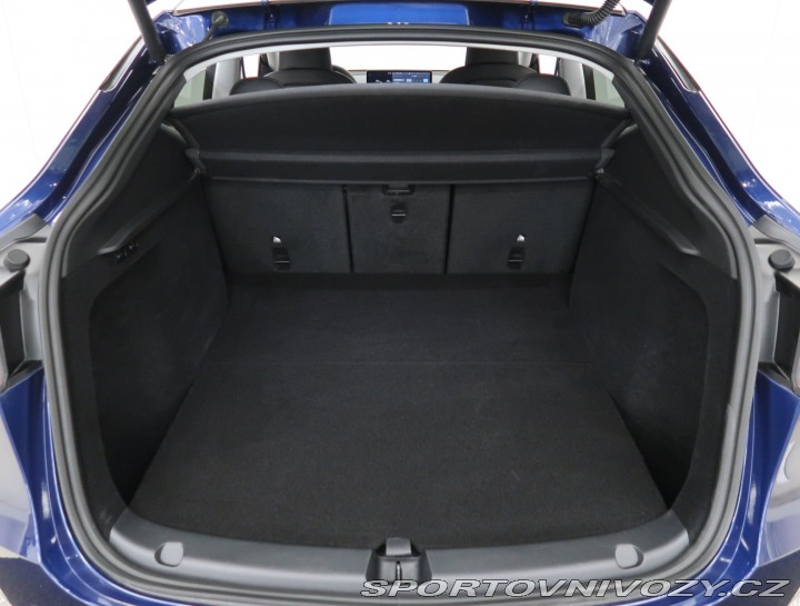 Tesla Model Y . RWD LFP 60kWh 2024
