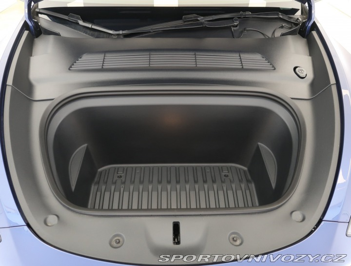 Tesla Model Y . RWD LFP 60kWh 2024
