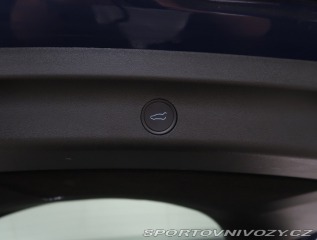 Tesla Model Y . RWD LFP 60kWh 2024