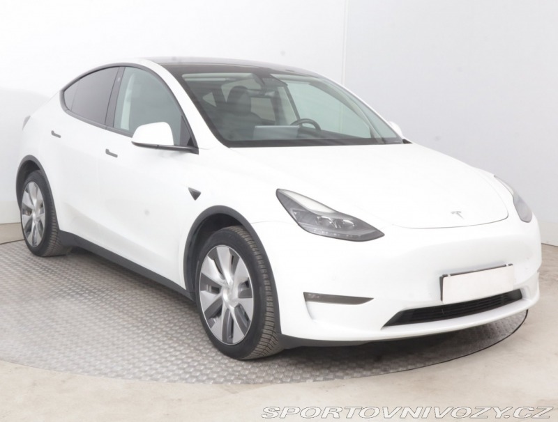 Tesla Model Y . Long Range AWD 79kWh