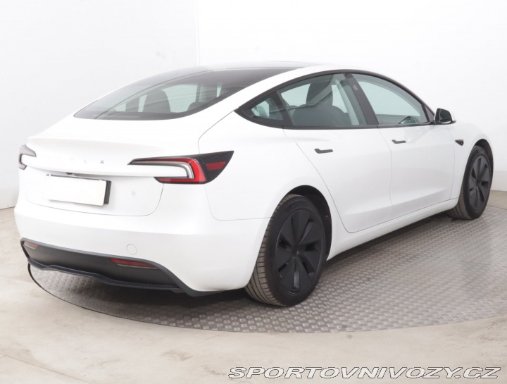 Tesla Model 3 Standard Range LFP 2023