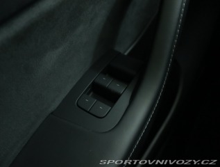 Tesla Model Y . Long Range AWD 75kWh 2021
