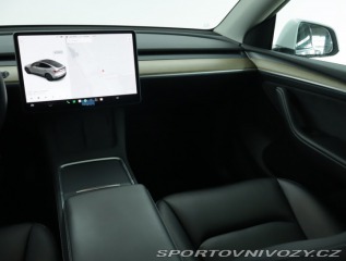 Tesla Model Y . Long Range AWD 75kWh 2021