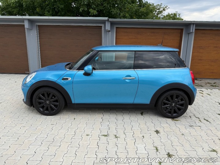 Mini Cooper 1,5 1800