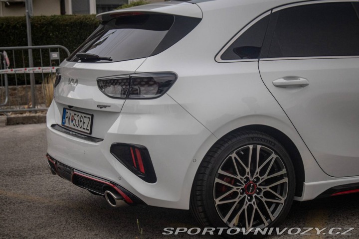 Kia Ceed GT GT 1.6 T-GDi AT/7 150kW 2023