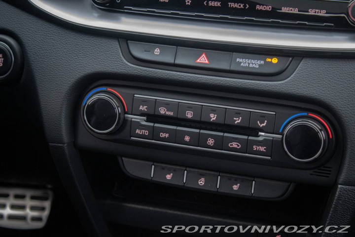 Kia Ceed GT GT 1.6 T-GDi AT/7 150kW 2023