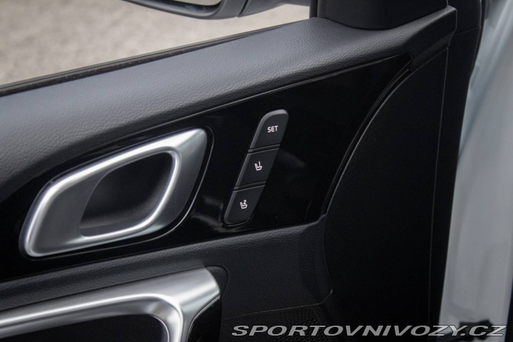 Kia Ceed GT GT 1.6 T-GDi AT/7 150kW 2023