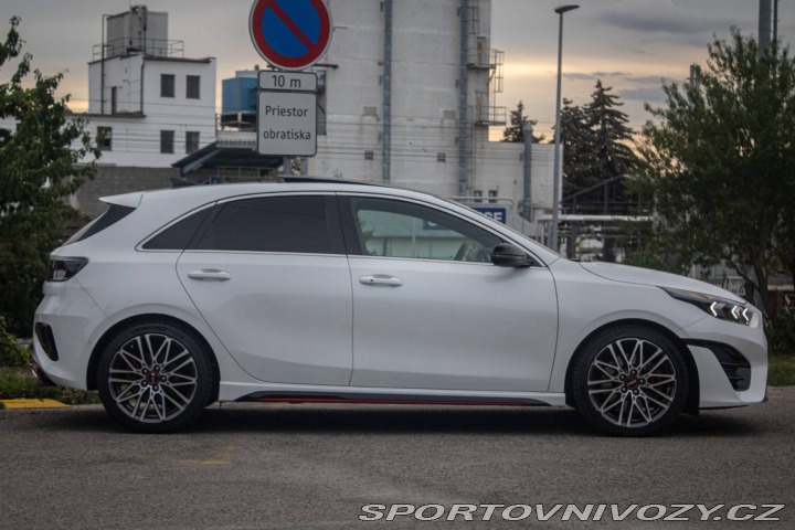 Kia Ceed GT GT 1.6 T-GDi AT/7 150kW 2023