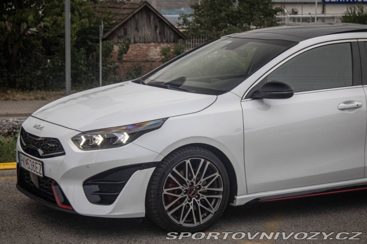 Kia Ceed GT GT 1.6 T-GDi AT/7 150kW 2023