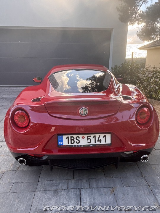 Alfa Romeo 4C  2016
