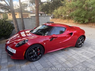 Alfa Romeo 4C  2016