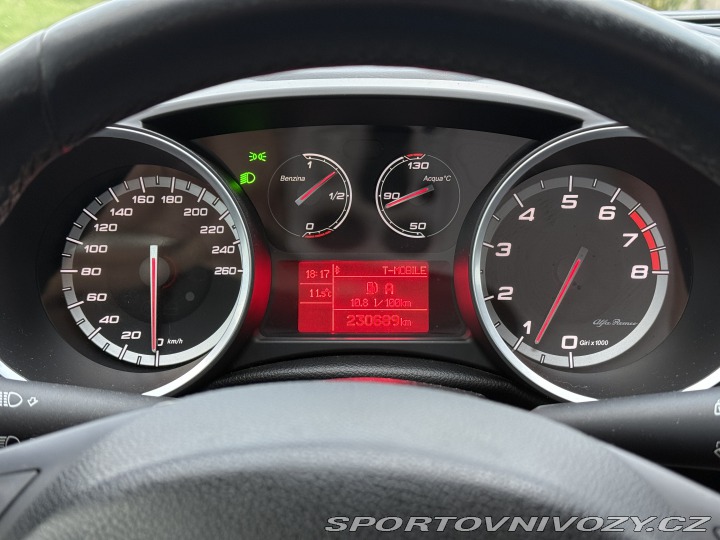 Alfa Romeo Giulietta QV Maserati Limited 2011