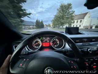 Alfa Romeo Giulietta QV Maserati Limited 2011